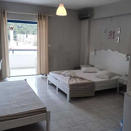 Poros Town Blue & White Askeli Studios מראה חיצוני תמונה