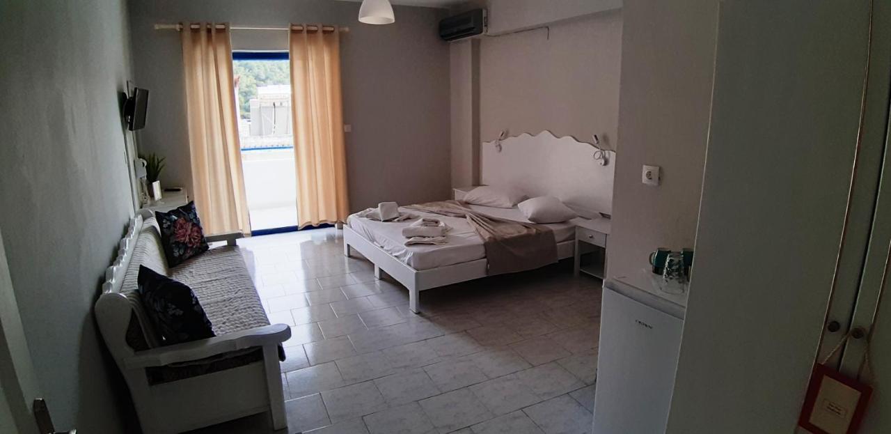 Poros Town Blue & White Askeli Studios מראה חיצוני תמונה