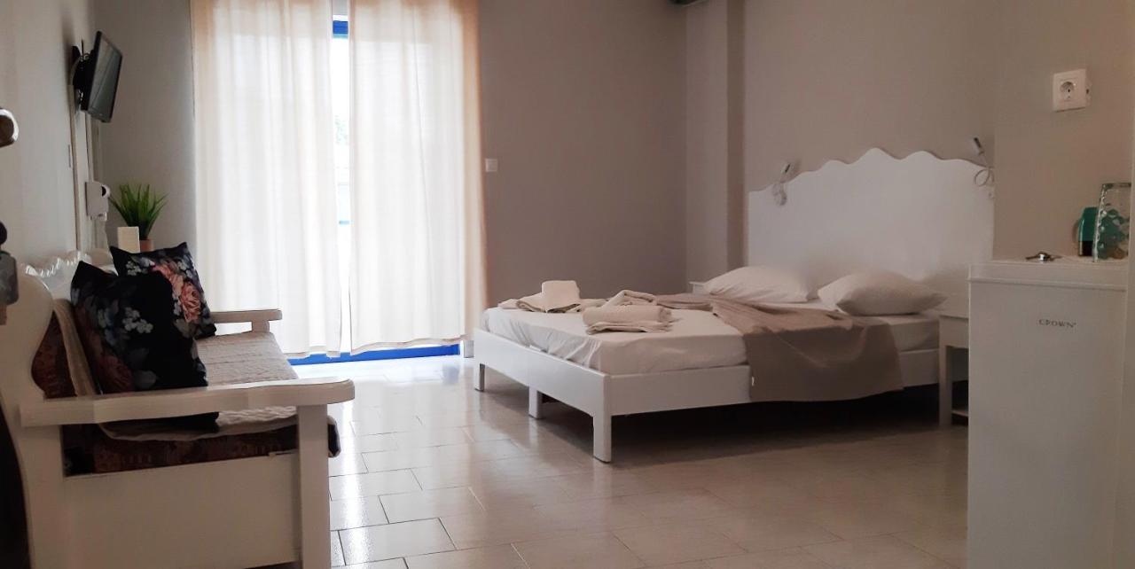Poros Town Blue & White Askeli Studios מראה חיצוני תמונה
